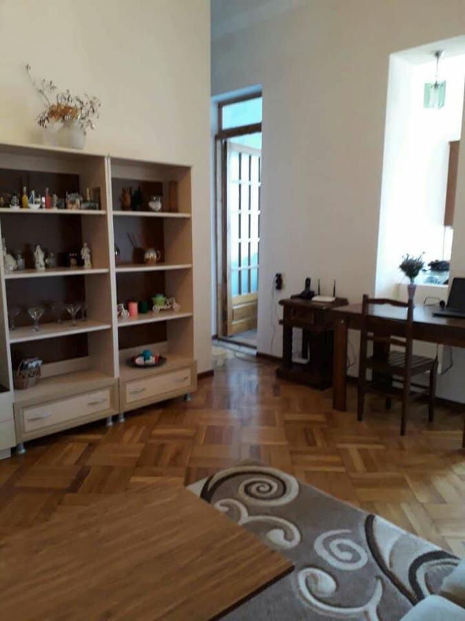 Centr Daire Kutaisi Dış mekan fotoğraf
